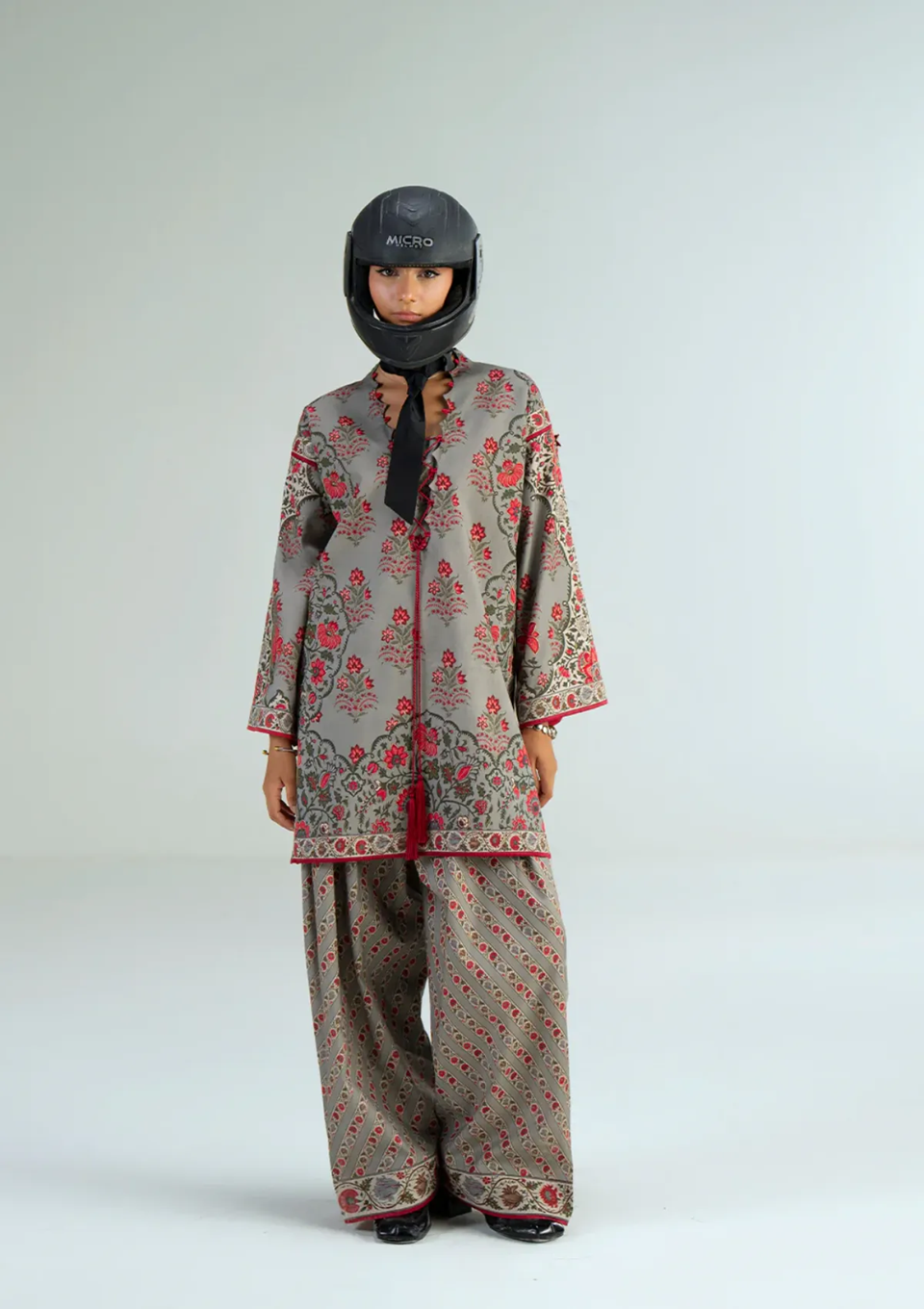 Crimson Ash Bloom – Luxury Printed Lawn 3PC Ensemble